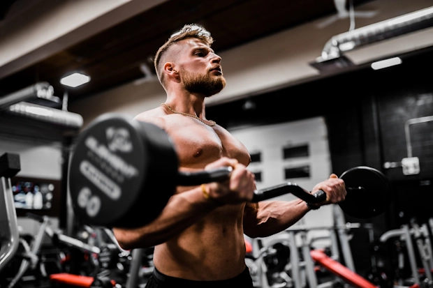 man doing cardio workouts for weight loss